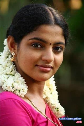 Actress in Saree Stills