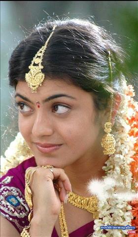 Actress in Saree Stills