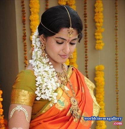 Actress in Saree Stills