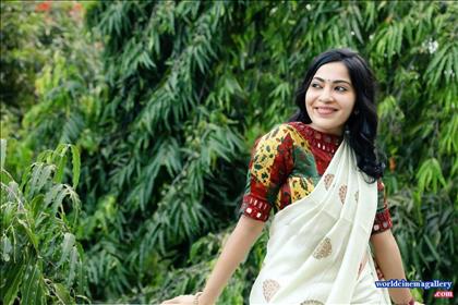 Anchor Ramya Saree Stills - World Cinema Gallery