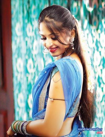 Anushka shetty Stills At Master Piece Vedam Movie