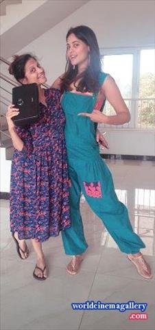 Bindu Madhavi Latest Stills