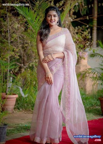 Eesha Rebba Stills At  Cinegoer Awards 2018