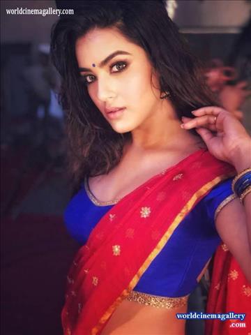 Kavya Thapar Latest Stills - World Cinema Gallery