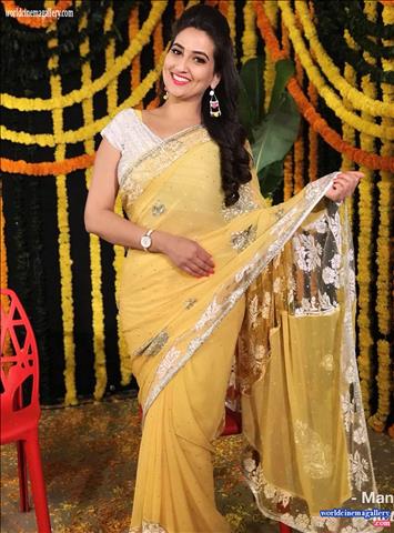 Manjusha Anchor Stills At Mahanati Event