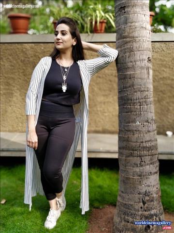 Manjusha Anchor Stills At Mahanati Event