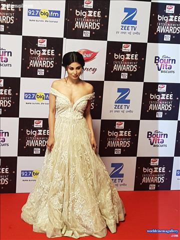 Nagini Mouni Roy
