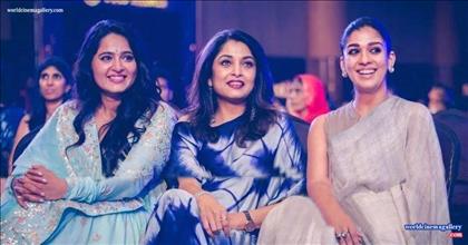 Nayanthara Stills At Behindwoods Gold Medals 2018