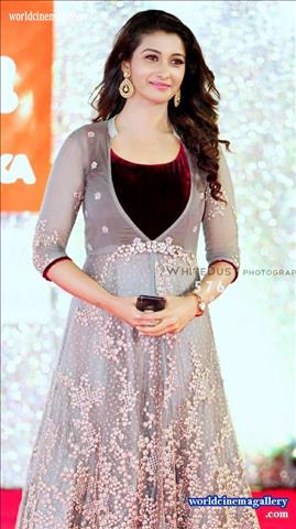 Priya Bhavani Shankar Stills At Vijay Awards 2018