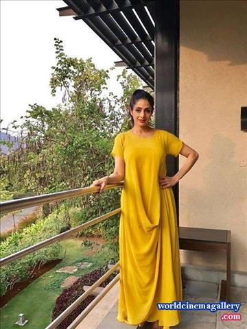 Sri Devi Rare Photos - World Cinema Gallery