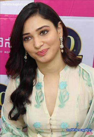 Tamanna Bhatia Hot WorkOut Stills