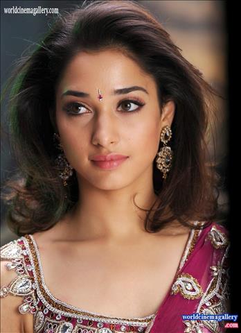 Tamanna Hot Stills in Badrinath