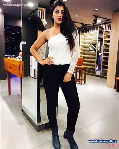 Yashika Anand Hot Stills