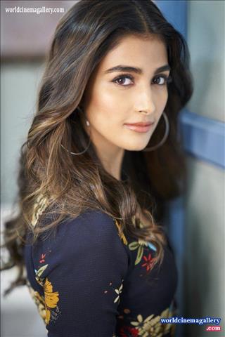 Pooja Hegde Pics