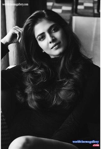 Malavika Mohanan Hot Stills