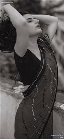 Fatima Sana Shaikh Hot Saree Stills