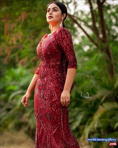 Poorna Latest Stills