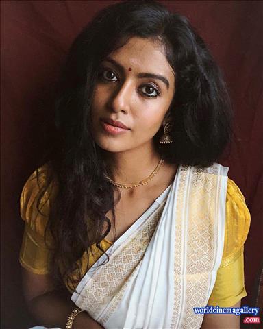 Roshni Haripriyan