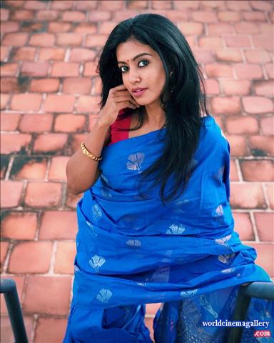 Roshni haripriyan bharathi kannamma Serial Actress