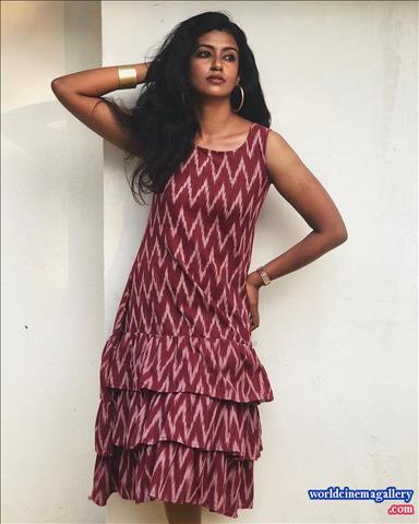 Roshni haripriyan bharathi kannamma Serial Actress