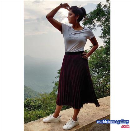 Sumaiya Kouser  kalaignar  Tv VJ