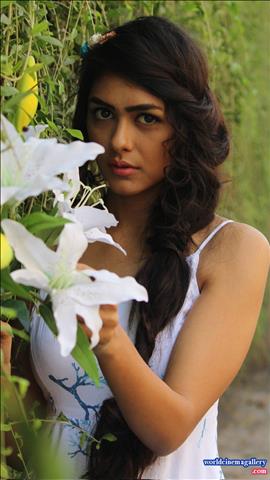 Mrunal Thakur