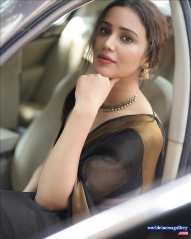 Anaira Gupta Hot stills