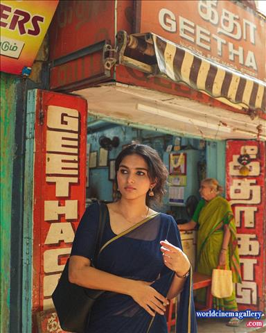 Kayadu Lohar blue saree stills