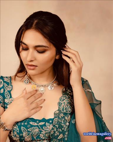 Kayadu Lohar Dragon acress stills