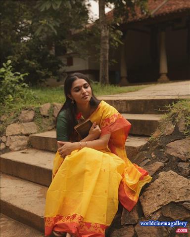 Kayadu Lohar Dragon actress stills