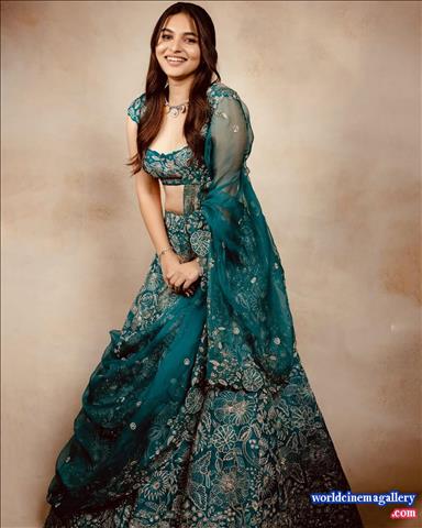 Kayadu Lohar Dragon actress stills