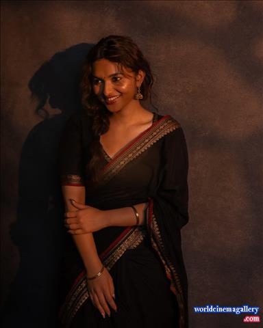 Kayadu Lohar Dragon actress stills