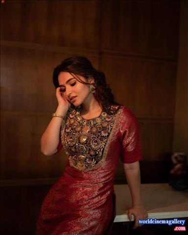 Kayadu Lohar Dragon actress stills