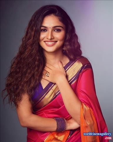 Kayadu Lohar Dragon actress stills