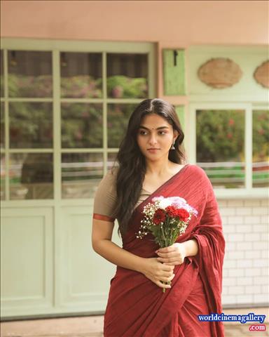 Kayadu Lohar Dragon actress stills