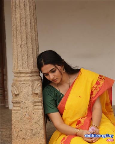 Kayadu Lohar Dragon actress stills