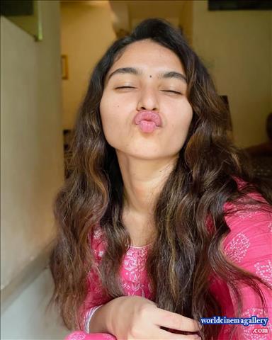 Kayadu Lohar latest stills