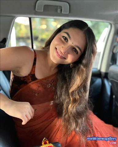 Kayadu Lohar Saree stills