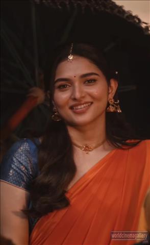 Kayadu Lohar in Pavazha Malli song Stills - World Cinema Gallery