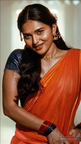 Kayadu Lohar in Pavazha Malli song Stills - World Cinema Gallery