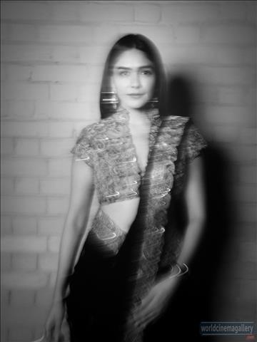 Mrunal Thakur at Vijay Deverakonda and Rashmika Mandanna reception  - World Cinema Gallery